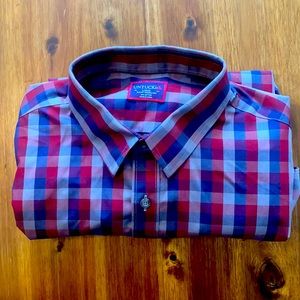 Untuckit Slim Fit button down